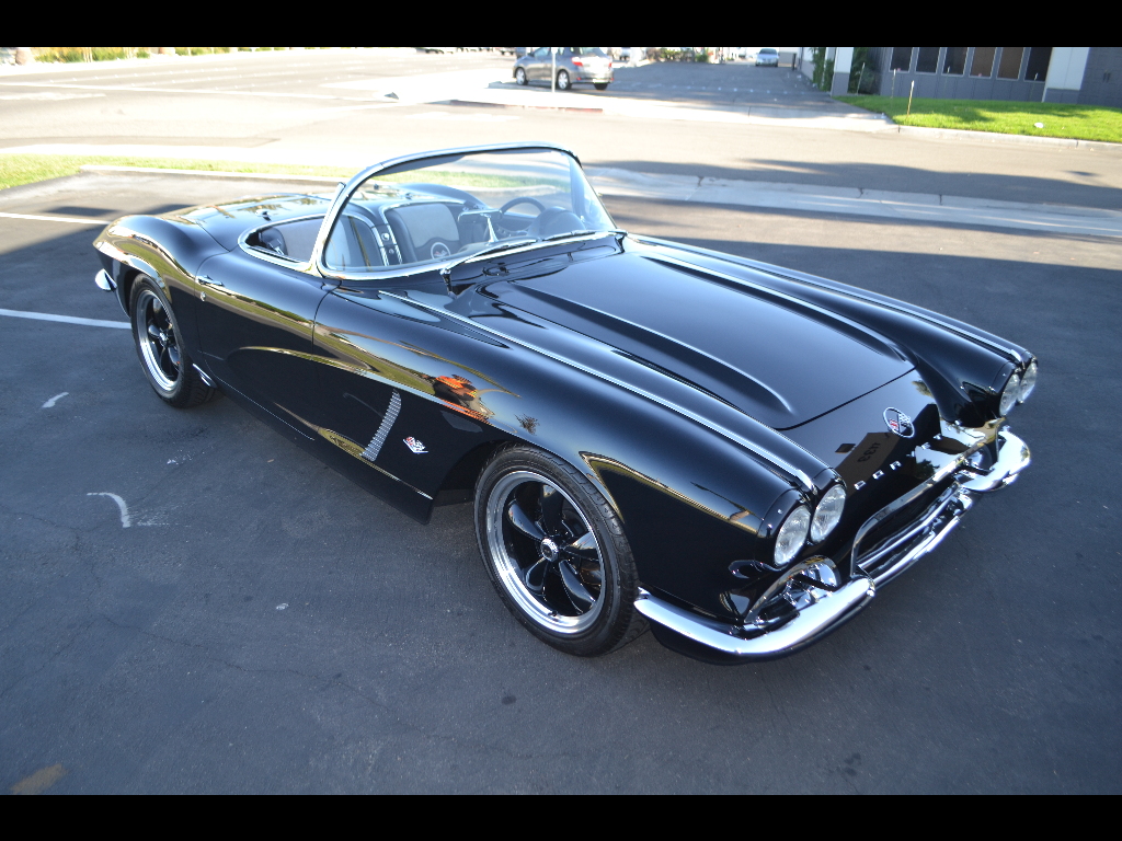 1962_chevrolet_corvette_2431_1