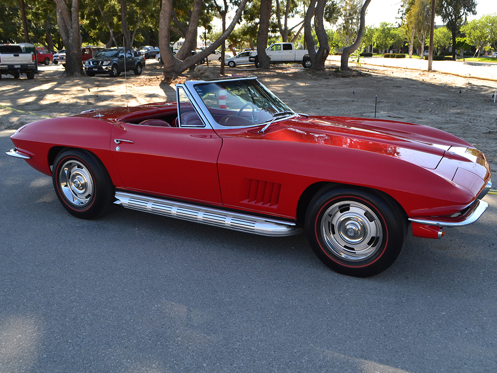 1967_chevrolet_corvette_2394_1