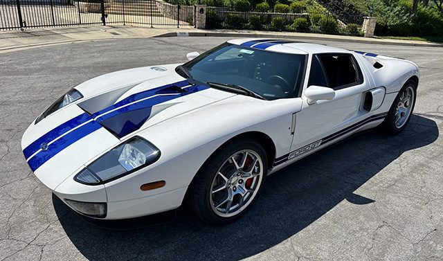 2006 centennial white ford gt w 4 options